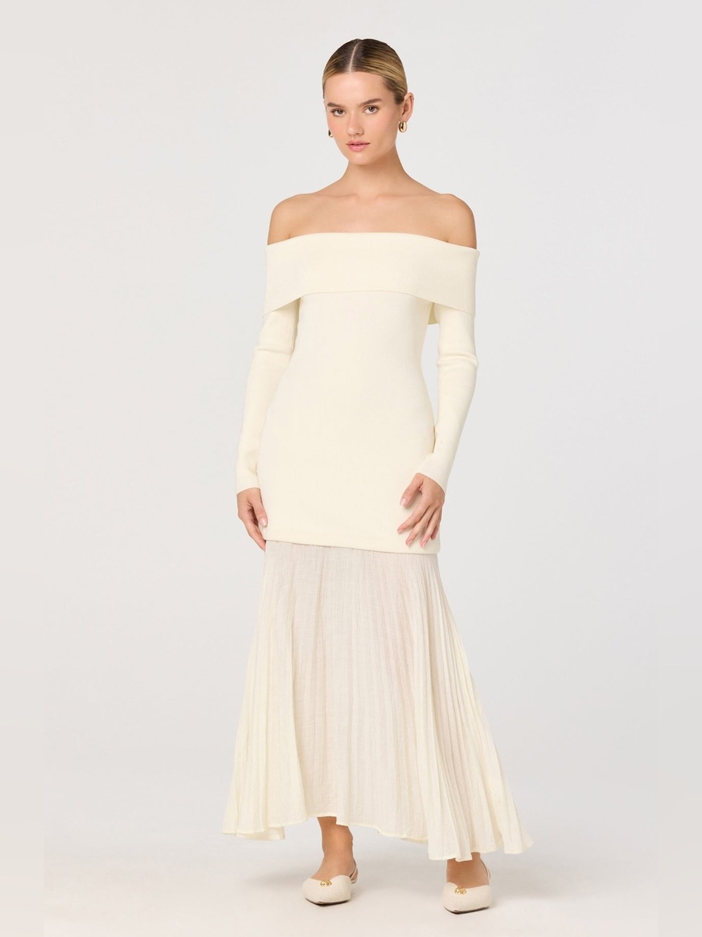 ASTR THE LABEL Lidia Off-Shoulder Pleated Midi Dress